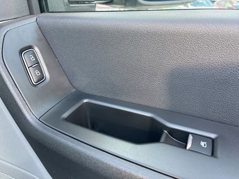 New 2026 Ford F250 XL image 19