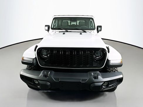 Used 2024 Jeep Gladiator Sport image 6