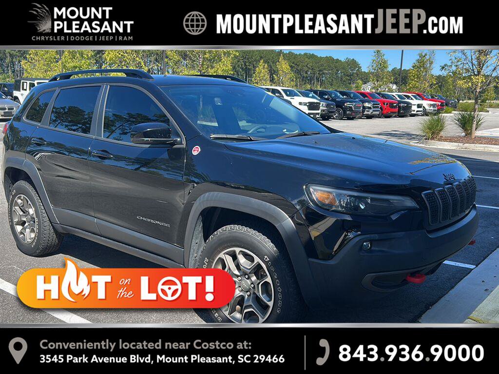 Used 2022 Jeep Cherokee Trailhawk w/ Premium Leather Package AWD/4WD image 1