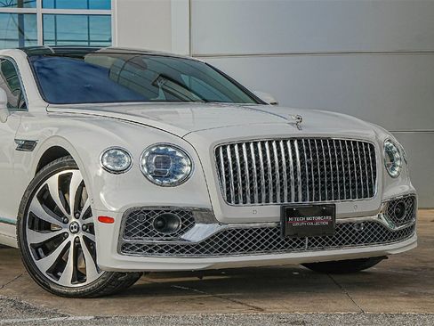 Certified 2021 Bentley Flying Spur V8 image 4