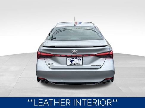 Used 2021 Toyota Avalon Touring image 6