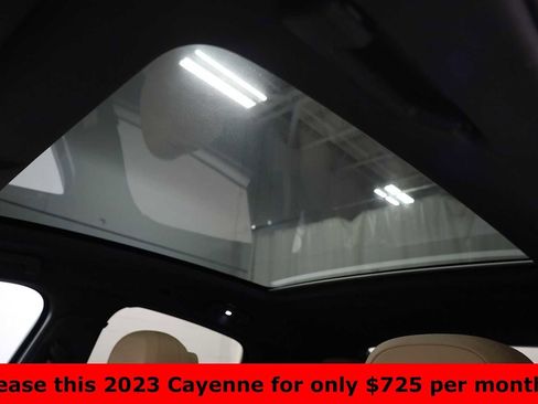 Certified 2023 Porsche Cayenne Platinum Edition image 20
