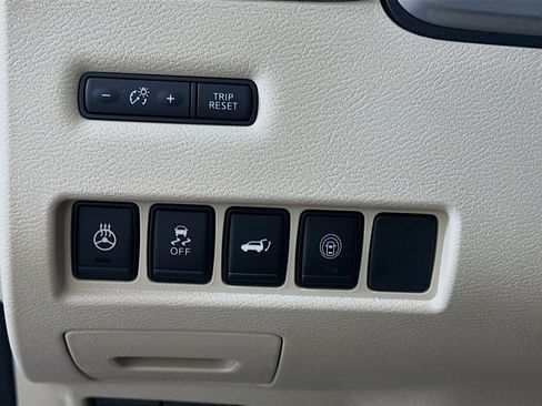 Used 2023 Nissan Murano SL w/ Cargo Package image 17