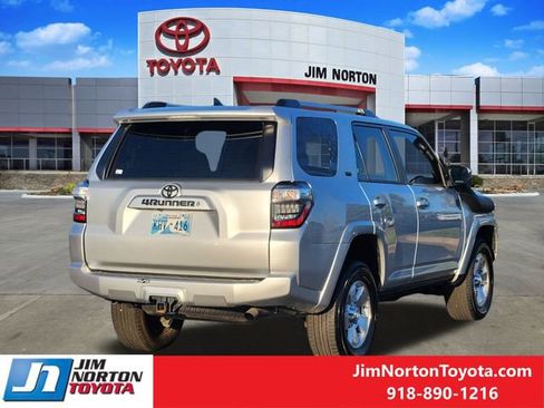 Used 2020 Toyota 4Runner SR5 image 6