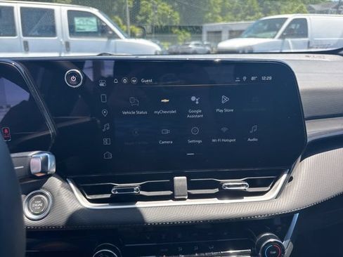 New 2026 Chevrolet Equinox LT w/ Midnight Edition FWD image 6
