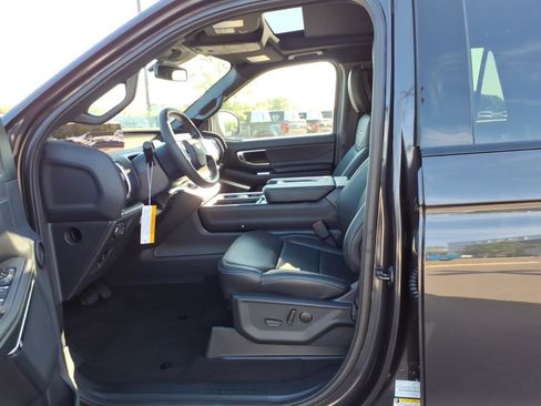 New 2026 Ford Expedition Platinum AWD/4WD image 12