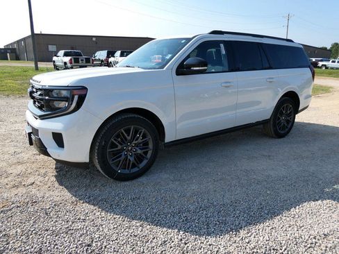New 2027 Ford Expedition Max Platinum w/ Stealth Appearance Package AWD/4WD image 8
