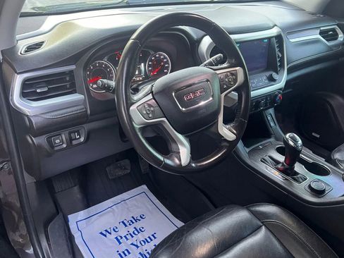 Used 2018 GMC Acadia SLT w/ LPO, Floor Liner Package FWD image 15