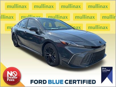 Used 2025 Toyota Camry SE w/ Convenience Package