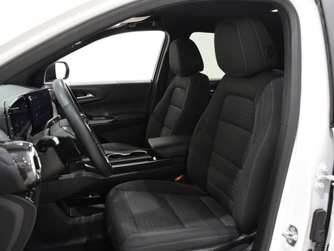 Used 2025 Chevrolet Equinox LT image 21