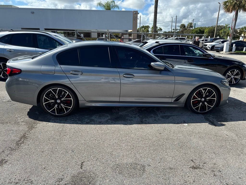 Used 2023 BMW M550i xDrive w/ Executive Package AWD/4WD image 17