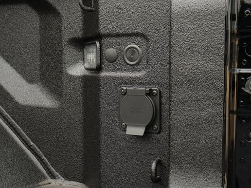 New 2025 GMC Hummer EV 3X w/ Extreme Off-Road Package image 38