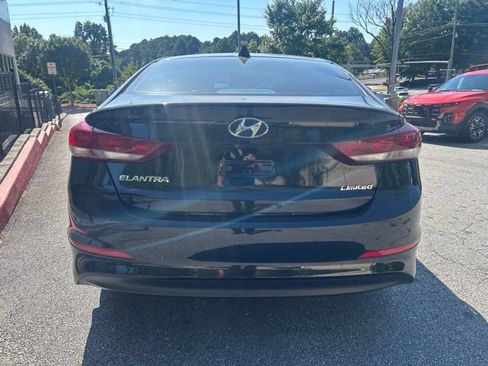 Used 2018 Hyundai Elantra Limited w/ Limited Ultimate Package 02 FWD image 4