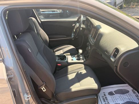 Used 2019 Dodge Charger SXT RWD image 25