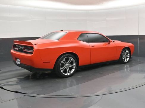 Used 2021 Dodge Challenger R/T RWD image 4