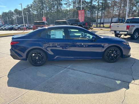 New 2026 Toyota Camry SE image 8