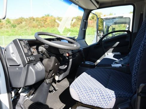 New 2025 Chevrolet Low Cab Forward image 8