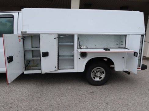 Used 2020 Chevrolet Express 3500 w/ Power Convenience Package RWD image 7