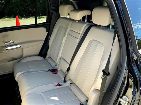Certified 2026 Mercedes-Benz GLB 250 4MATIC image 13