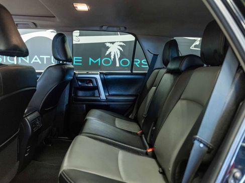 Used 2015 Toyota 4Runner SR5 Premium image 13