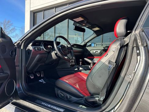 Used 2019 Ford Mustang GT Premium w/ Equipment Group 401A image 17