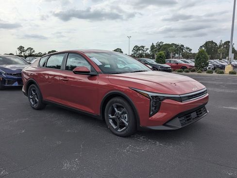 New 2026 Kia K4 FWD image 1