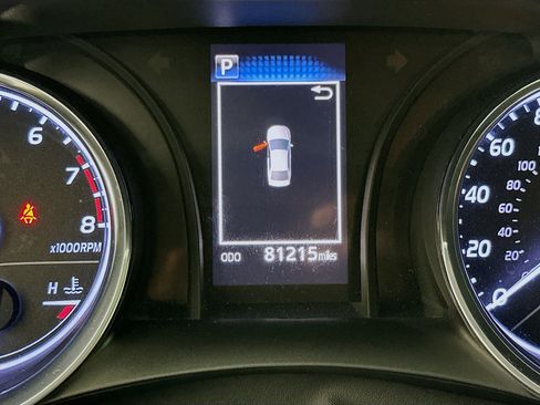 Used 2019 Toyota Camry SE FWD image 18