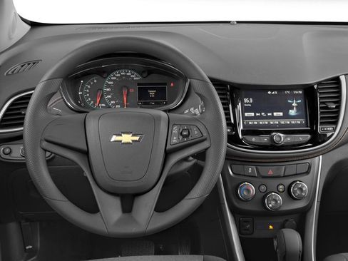 Used 2017 Chevrolet Trax LS FWD image 10