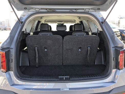 Used 2024 Kia Sorento S image 35