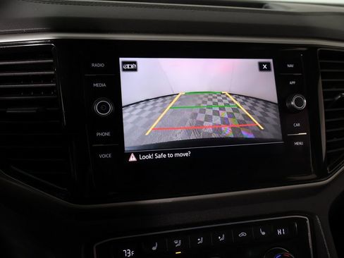 Used 2021 Volkswagen Atlas SEL R-Line image 6