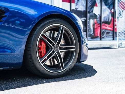 Used 2018 Mercedes-Benz AMG GT C image 5