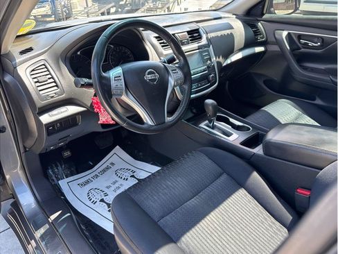 Used 2016 Nissan Altima 2.5 SV w/ Convenience Package FWD image 16