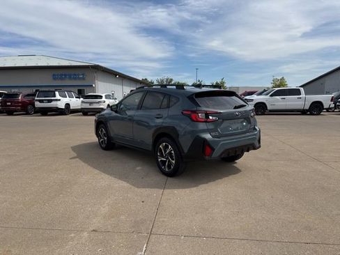 Used 2024 Subaru Crosstrek 2.0i Premium AWD/4WD image 5