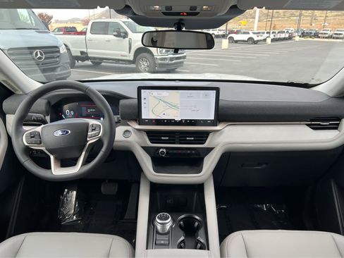 New 2026 Ford Explorer Active w/ Active Comfort Package image 25