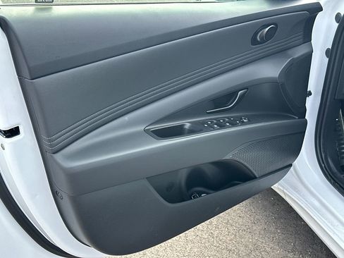 New 2025 Hyundai Elantra Sport image 10