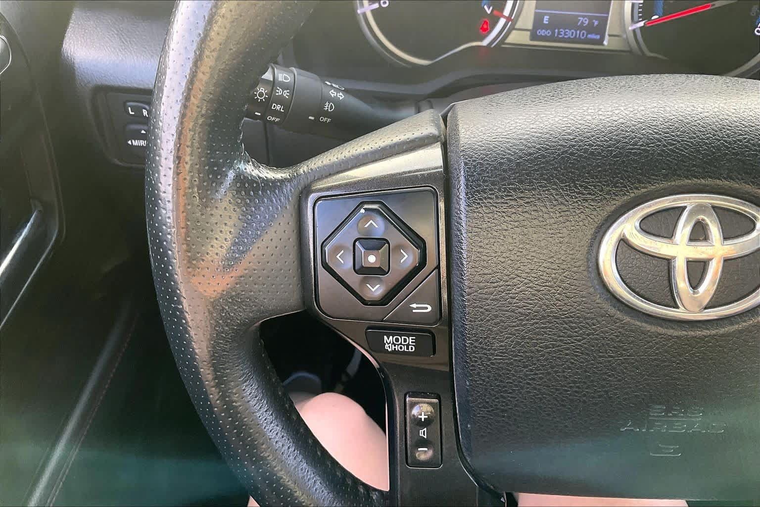 Used 2018 Toyota 4Runner TRD Off-Road Premium AWD/4WD image 24
