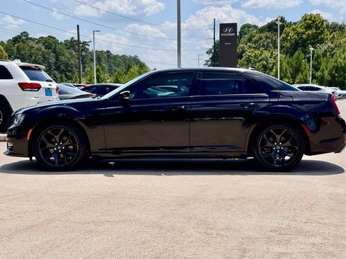 Used 2022 Chrysler 300 Touring L RWD image 11