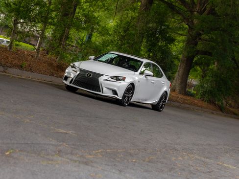 Used 2016 Lexus IS 350 w/ F Sport Package RWD image 43