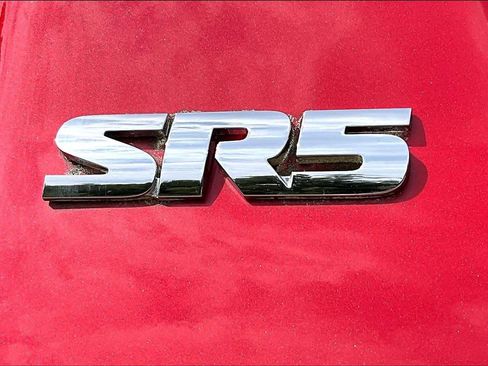 Used 2017 Toyota Tacoma SR5 AWD/4WD image 10