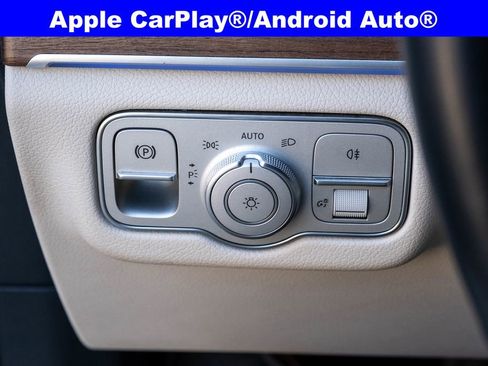 Used 2023 Mercedes-Benz GLS 450 4MATIC image 22