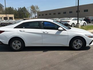 New 2026 Hyundai Elantra SE w/ Cargo Package video 4