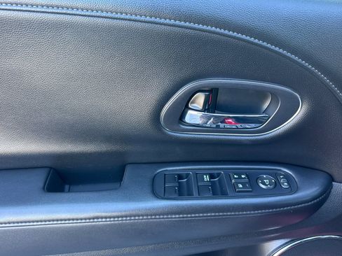 Used 2016 Honda HR-V EX-L image 11