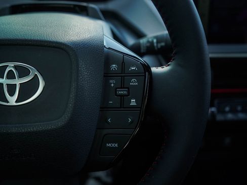New 2026 Toyota Prius Plug-In Hybrid FWD image 22