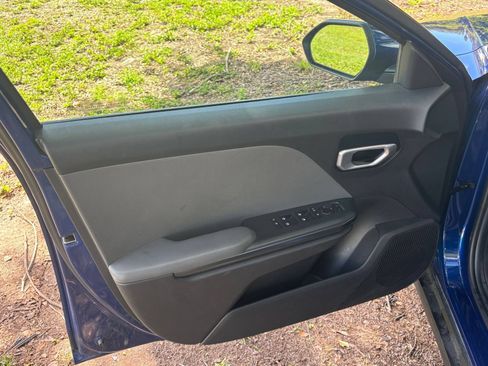 Used 2025 Kia K4 FWD image 18