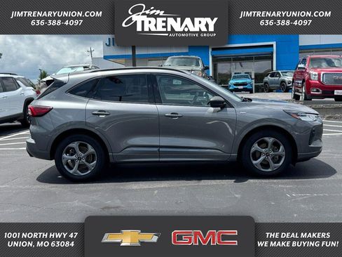 Used 2024 Ford Escape ST-Line w/ Tech Pack #1 FWD image 1
