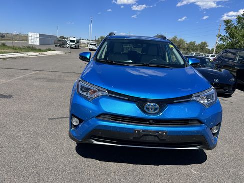 Used 2018 Toyota RAV4 Limited w/ Advanced Technology Package AWD/4WD image 8