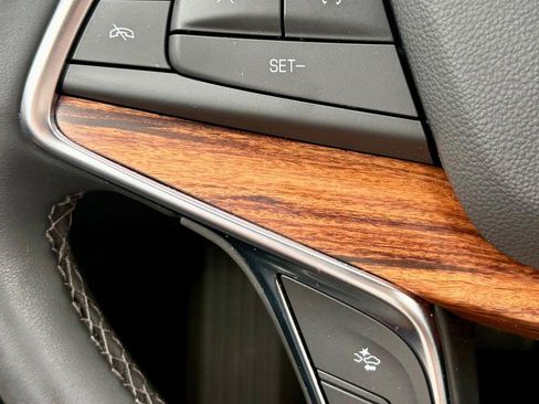 Used 2025 Cadillac XT5 Premium Luxury FWD image 21