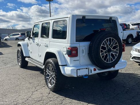 Used 2024 Jeep Wrangler High Altitude image 4