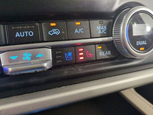 Used 2024 Ford Expedition Limited AWD/4WD image 30