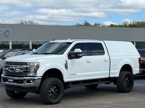Used 2019 Ford F250 Lariat w/ Lariat Value Package AWD/4WD image 37